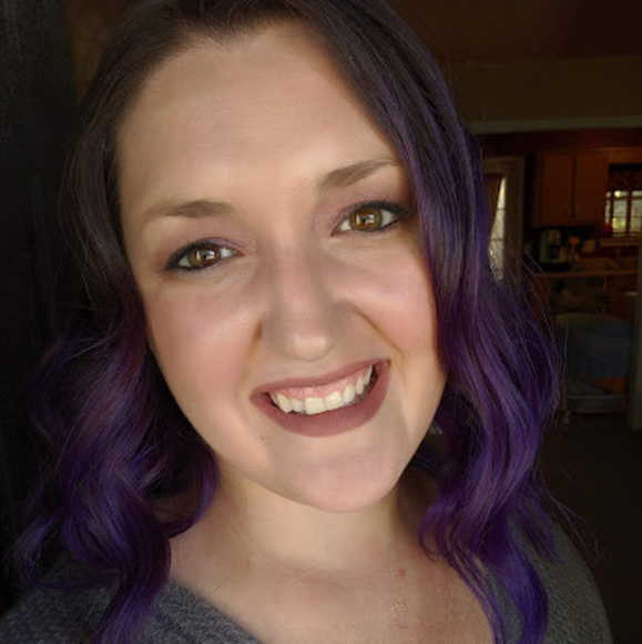 Meet your Posher, Simone - Picture 1 of 1